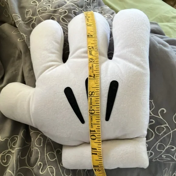 Disneyland Resorts Iconic Mickey Mouse Hand Glove - Picture 7 of 7